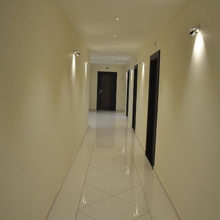 Shivdhara Hotel & Residence Rajkot Exteriör bild
